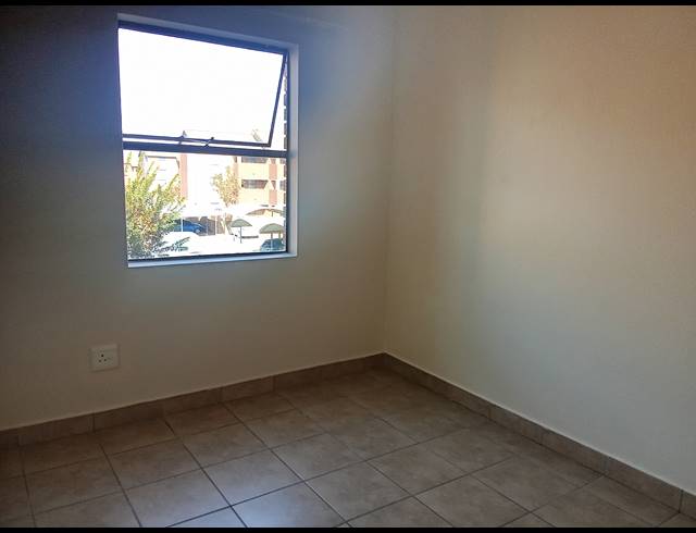 2 BEDROOM TOWNHOUSE FOR SALE IN KIBLER PARK
